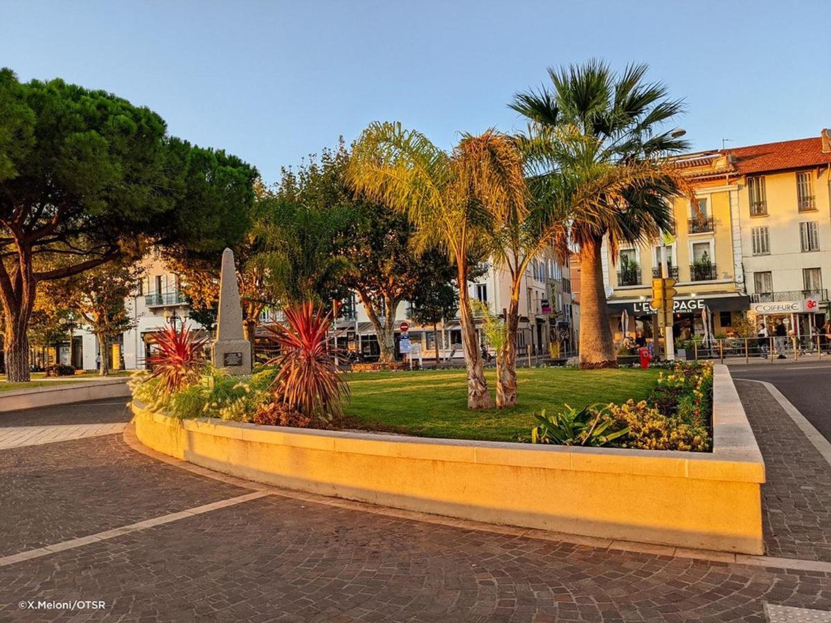Fréjus, 2 Pièces, 4 Personnes - Fr-1-226a-122